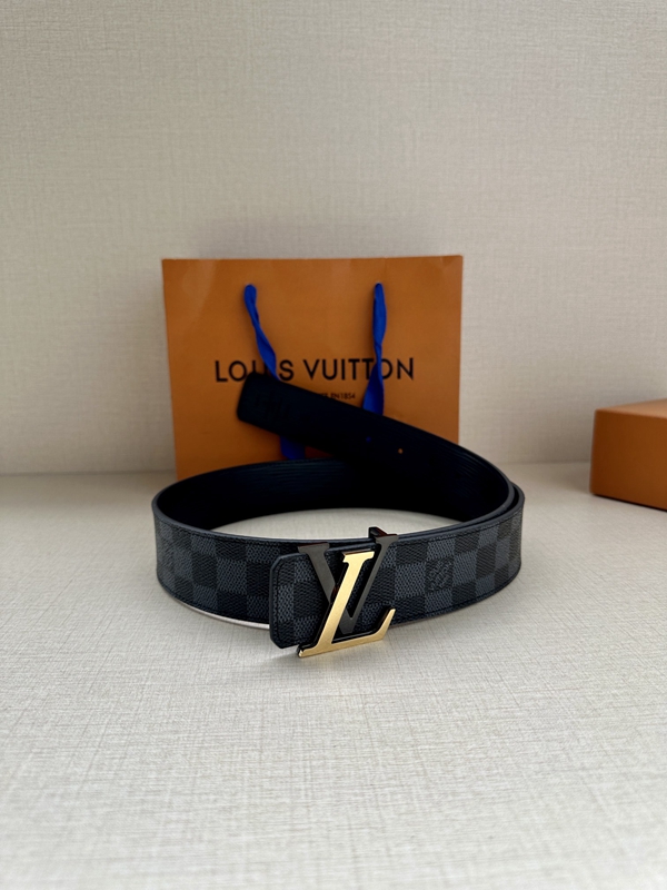 激安ルイヴィトンベルト着用イメージ